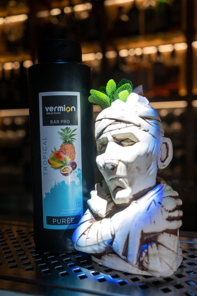 TROPICAL ZOMBIE